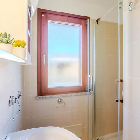 Emerald Private Compound Swimming Pool